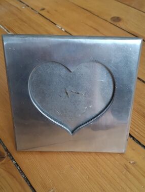 Bombay Duck Heart Picture Frame